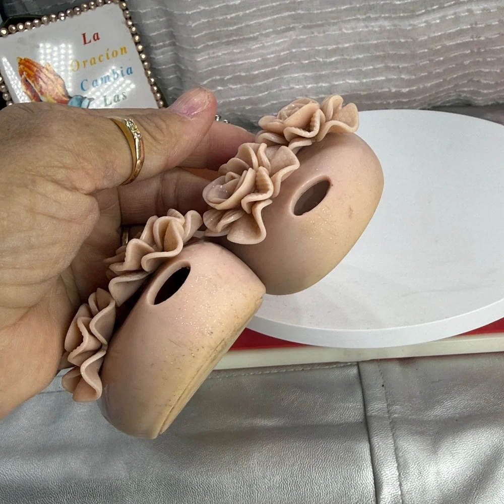 (S4)Mini Melissa big girl shoes, Mary Jane style, size 9, pale pink with glitter